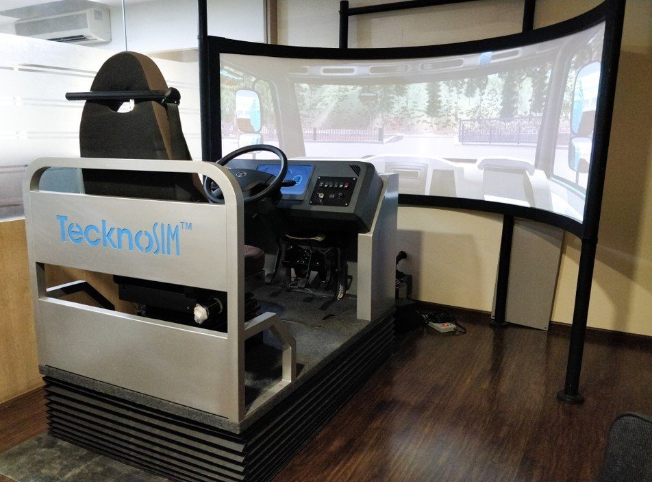 Car Driving Simulator - Driving School Simulators Manufacturer from Mumbai